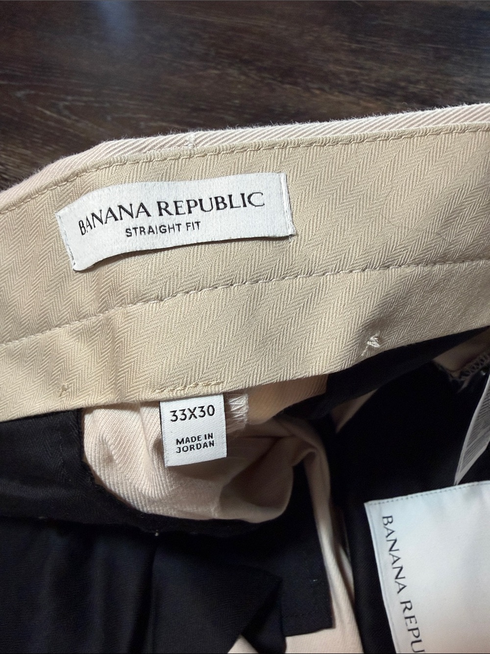 Men's Banana Republic Casual Chino Pants in Light Beige - Picture 3 of 5
